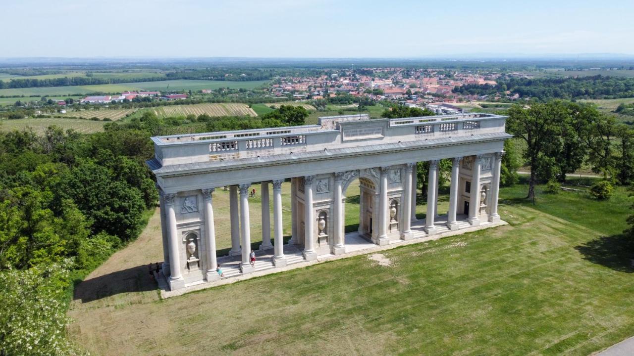 Penzion Alenka Valtice Exteriér fotografie
