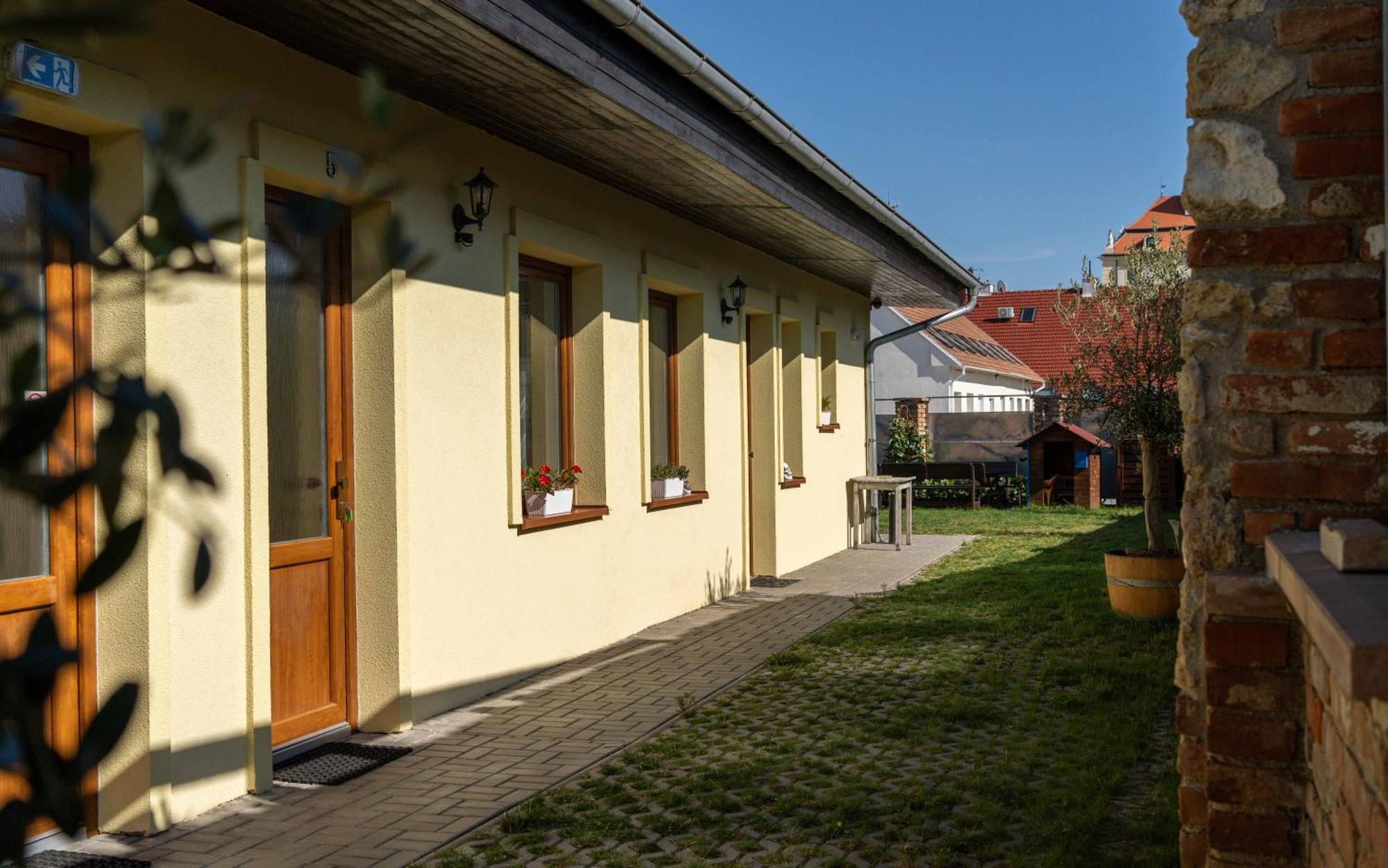 Penzion Alenka Valtice Exteriér fotografie